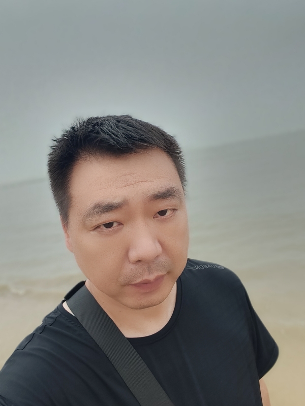 听风的蚕的第一张照片--泰安相亲服务中心