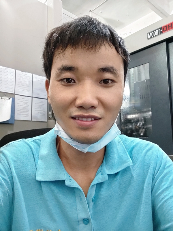 落叶的第一张照片--泰安相亲服务中心