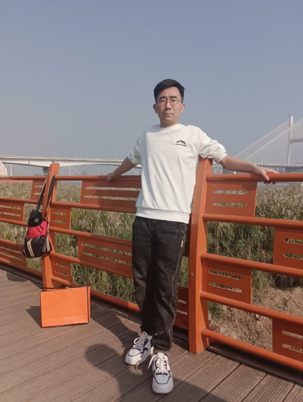 黑白的第一张照片--泰安相亲服务中心