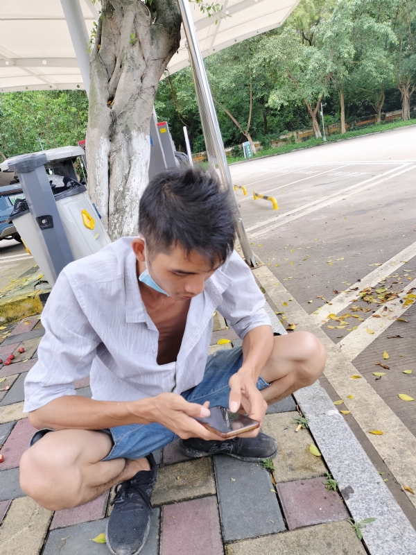 太累了的第一张照片--泰安相亲服务中心