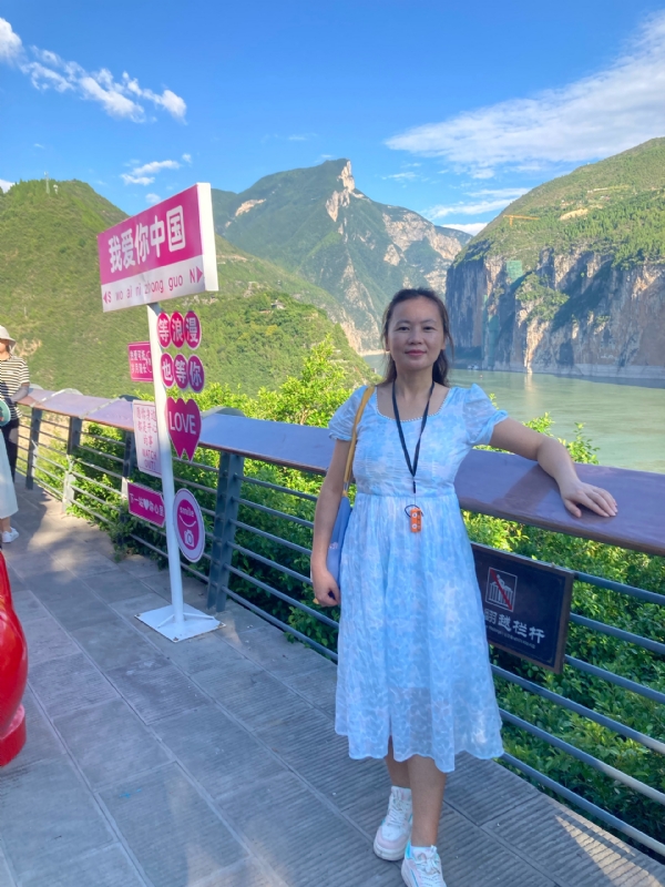 君81的第三张照片--泰安相亲服务中心