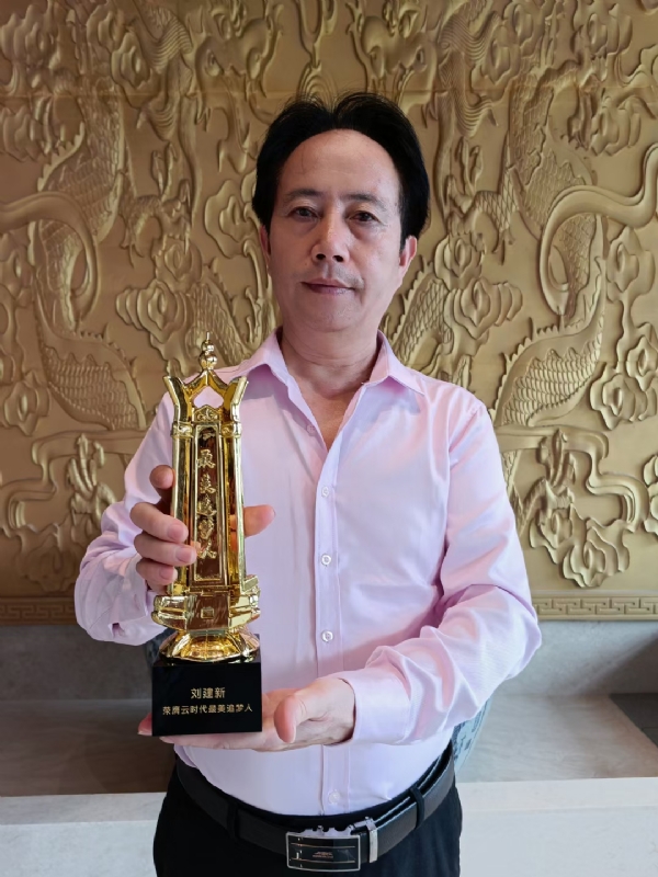 青春有你的第二张照片--泰安相亲服务中心
