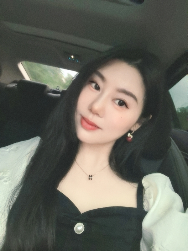 潇潇暮雨的第一张照片--泰安相亲服务中心