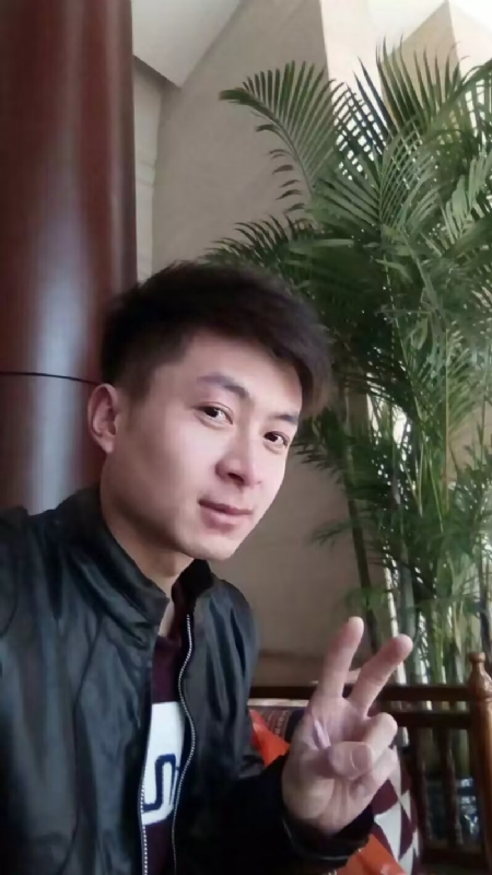 蓝锋的第一张照片--泰安相亲服务中心