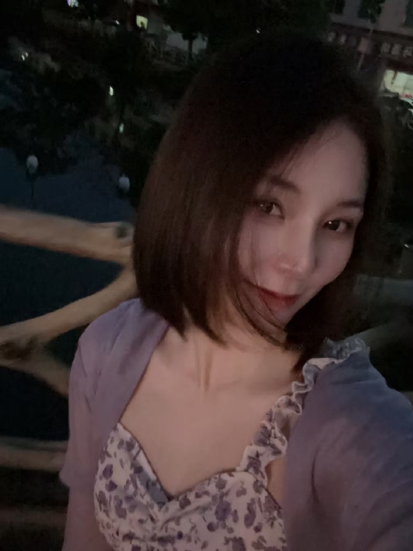 小小的第三张照片--泰安相亲服务中心