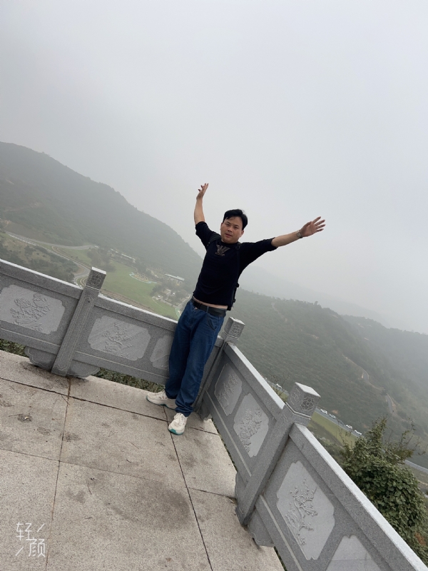 择一人白头偕老的第三张照片--泰安相亲服务中心