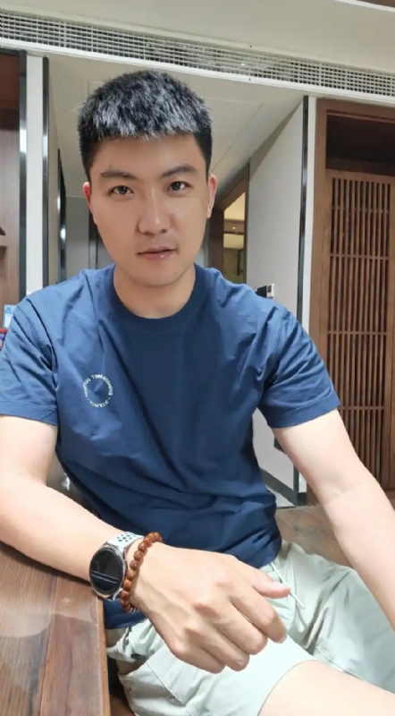 大鹏展翅的第三张照片--泰安相亲服务中心