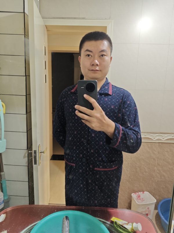 迷迷糊糊的第一张照片--泰安相亲服务中心