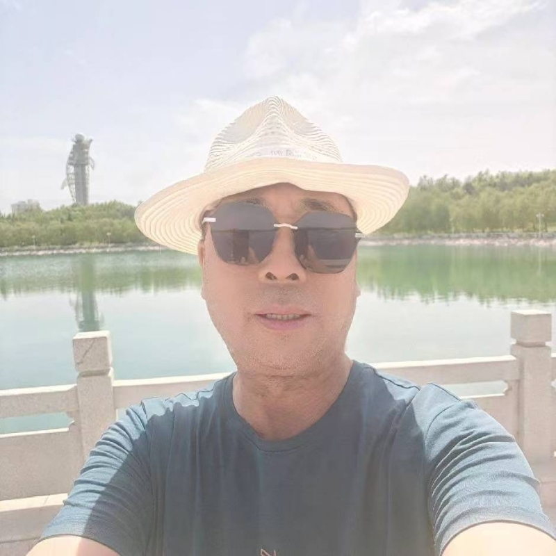 有钱人的第一张照片--泰安相亲服务中心