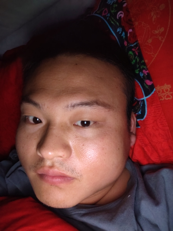 大黄的第一张照片--泰安相亲服务中心