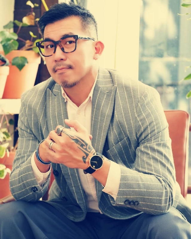 晚风渡半舟的第一张照片--泰安相亲服务中心