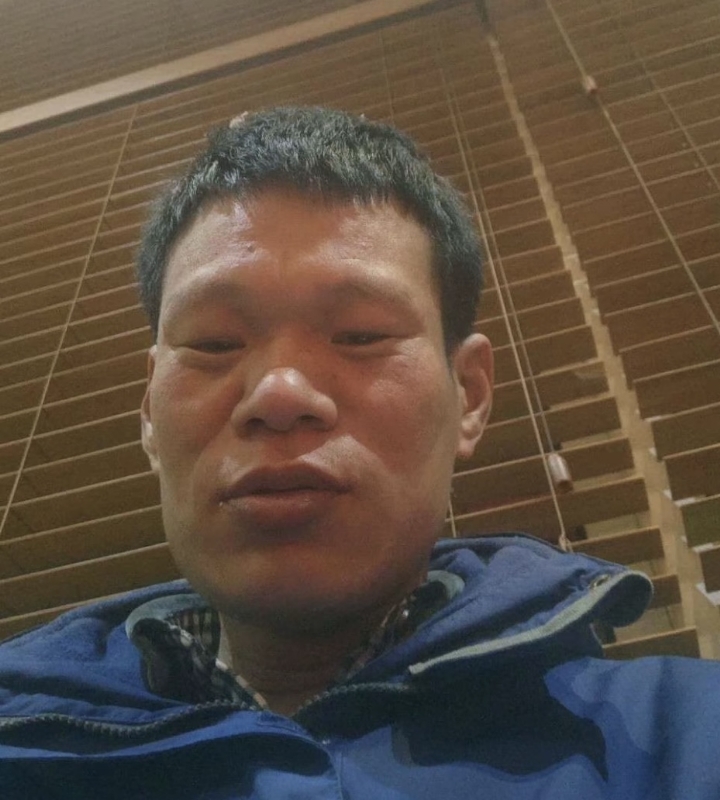 爱你在心口难开的第一张照片--泰安相亲服务中心