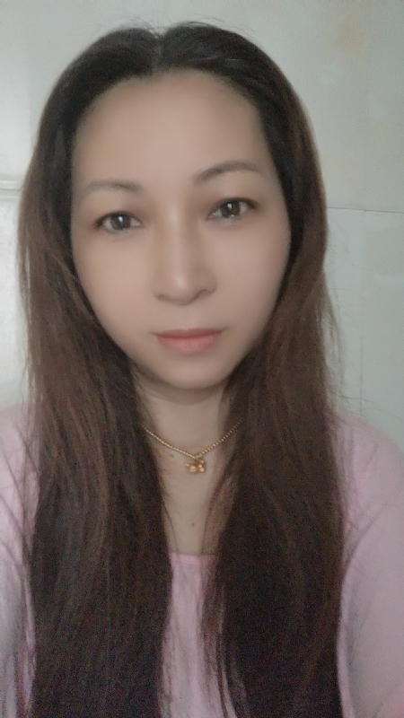 依依的第一张照片--泰安相亲服务中心