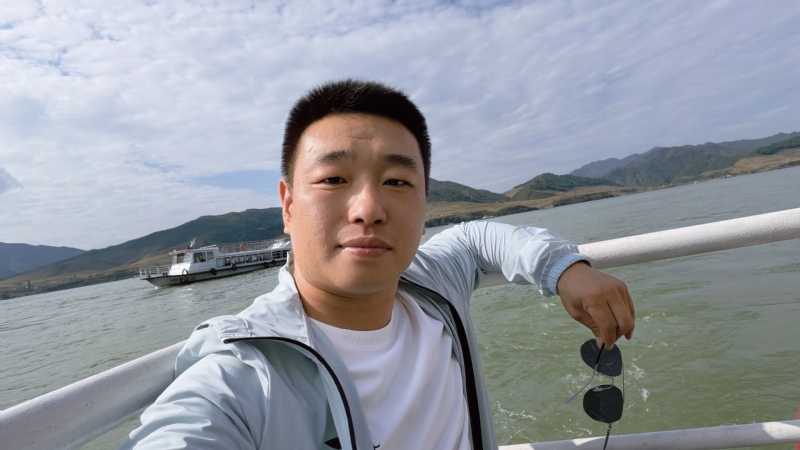 烟花易笑的第四张照片--泰安相亲服务中心