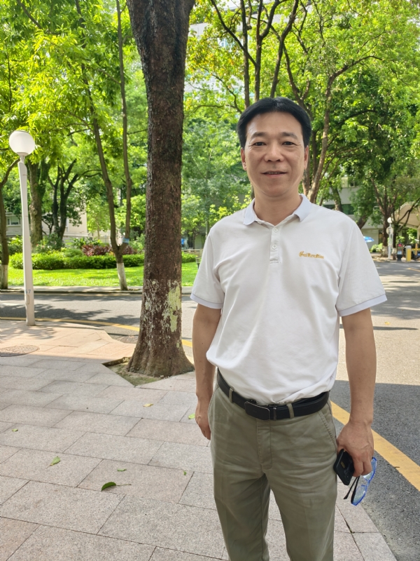 哈哥的第一张照片--泰安相亲服务中心