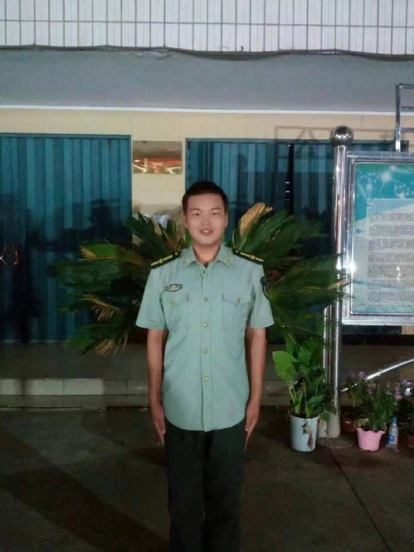 程程的第一张照片--泰安相亲服务中心