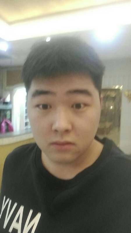 丹尼的第二张照片--泰安相亲服务中心