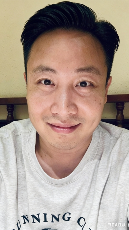 巾凡的第二张照片--泰安相亲服务中心