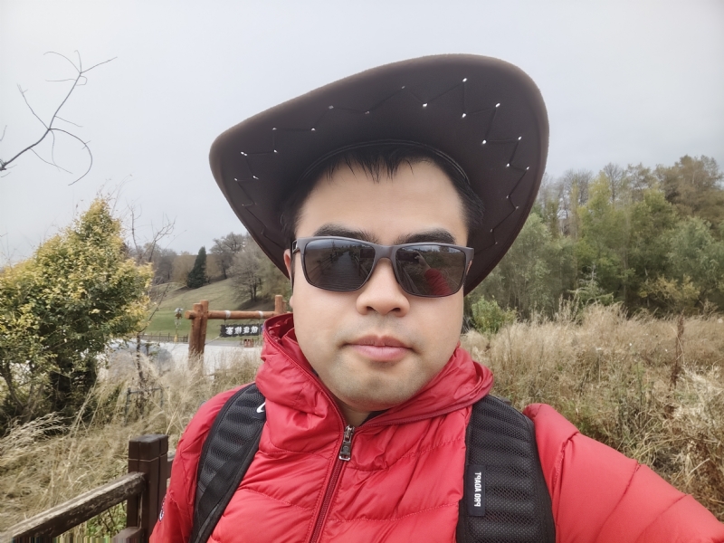 欢乐的笑的第一张照片--泰安相亲服务中心