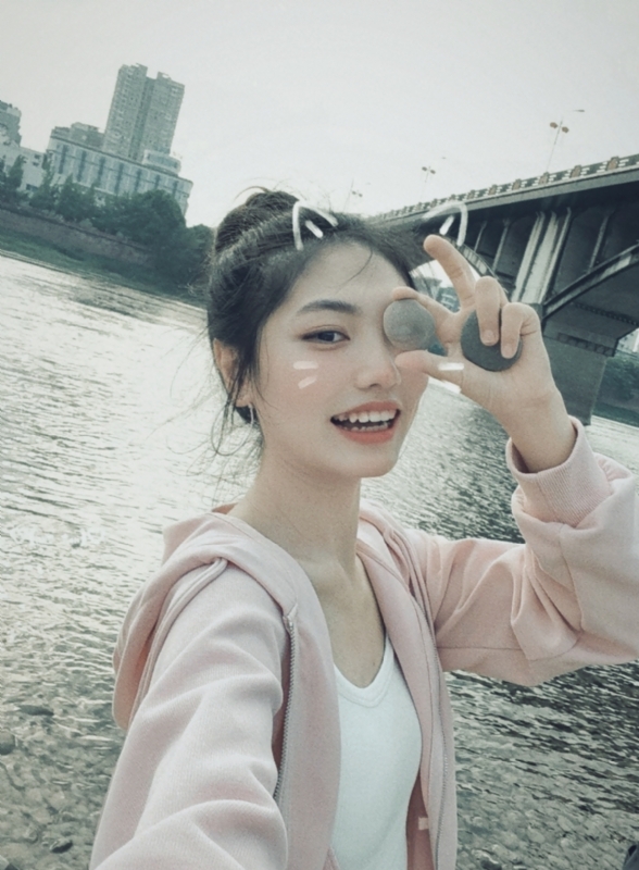 昭十晰的第二张照片--泰安相亲服务中心