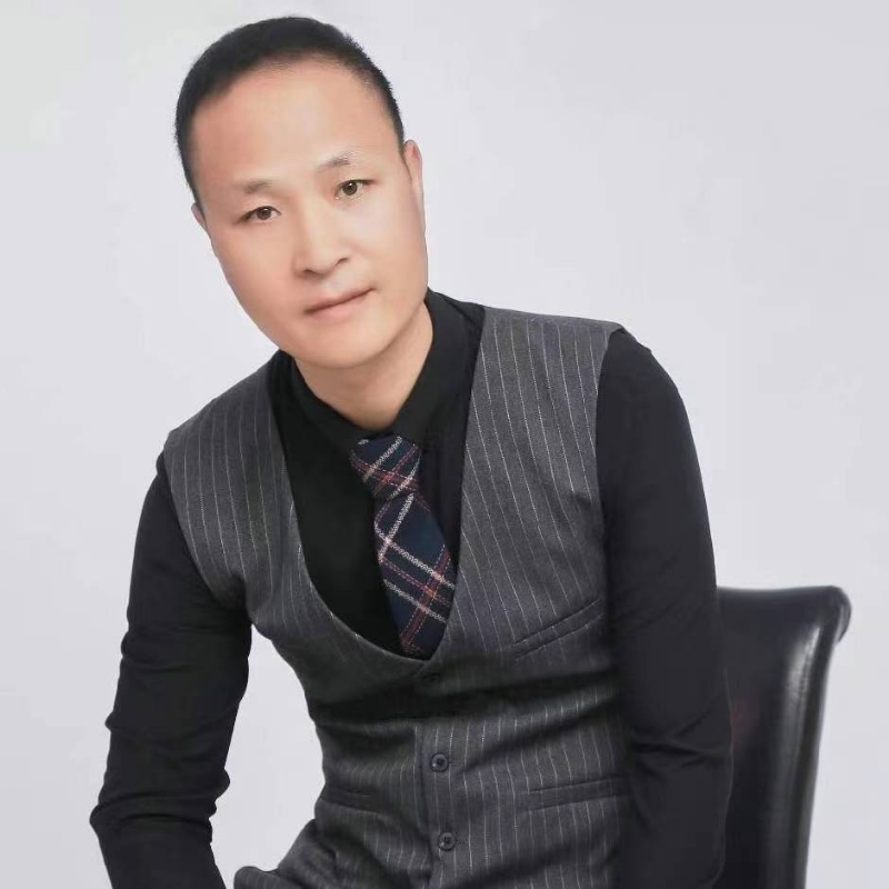 子昂的第四张照片--泰安相亲服务中心