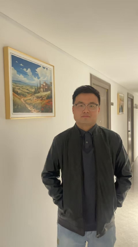 半瓶子的第一张照片--泰安相亲服务中心