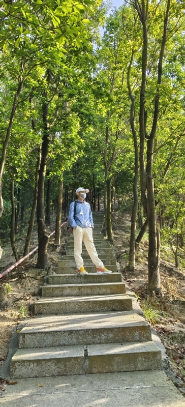 书衣的第三张照片--泰安相亲服务中心