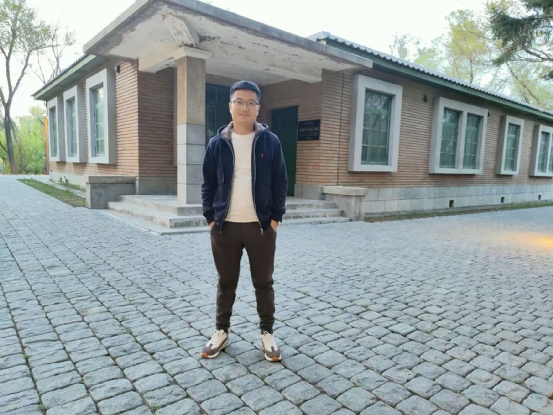 成成的第二张照片--泰安相亲服务中心